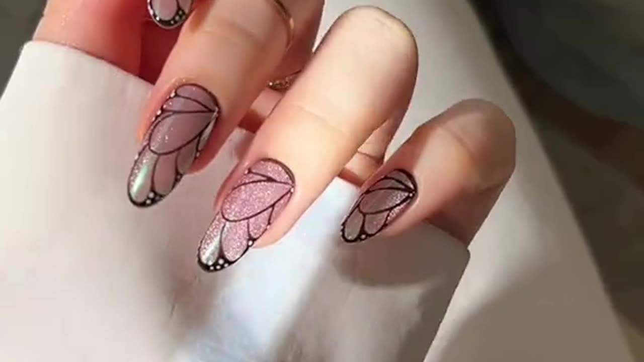 Magical Butterfly Nails!