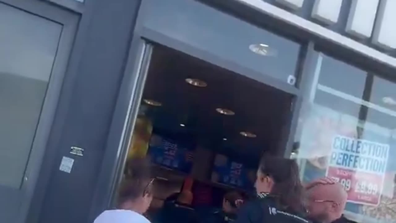 Domino's in Wimbledon being raided by Home Office Immigration today.