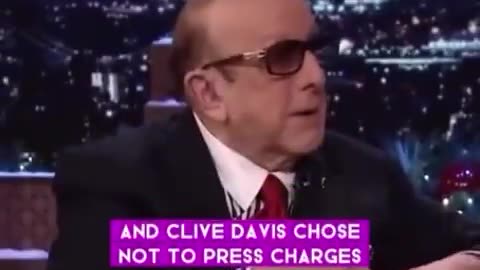 TLC took Clive Davis hostage to get the money from their crazy sexy cool album 🤔