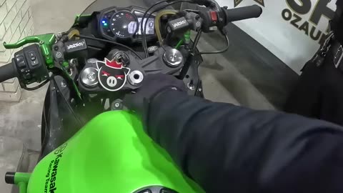 cops like this are why people run #motorcycle #automobile #helpmemakethismakesense #bikelife #cops