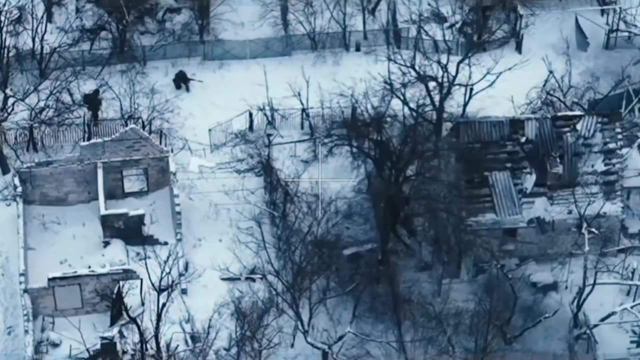 Previously Unreleased Footage of Clashes For the Avdeevka Dachas
