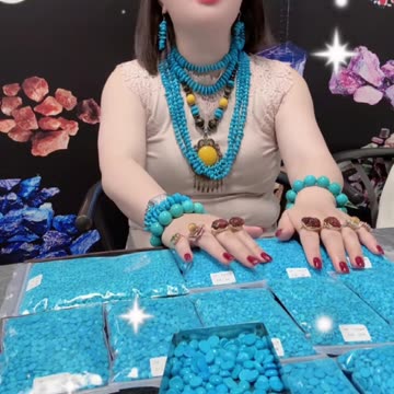 20250708-9 Nature Turquoise Cabochon: Dreamy Blue Gem Awakening on Fingertips