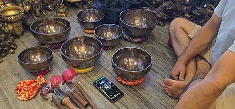 himalayan fullmoon set