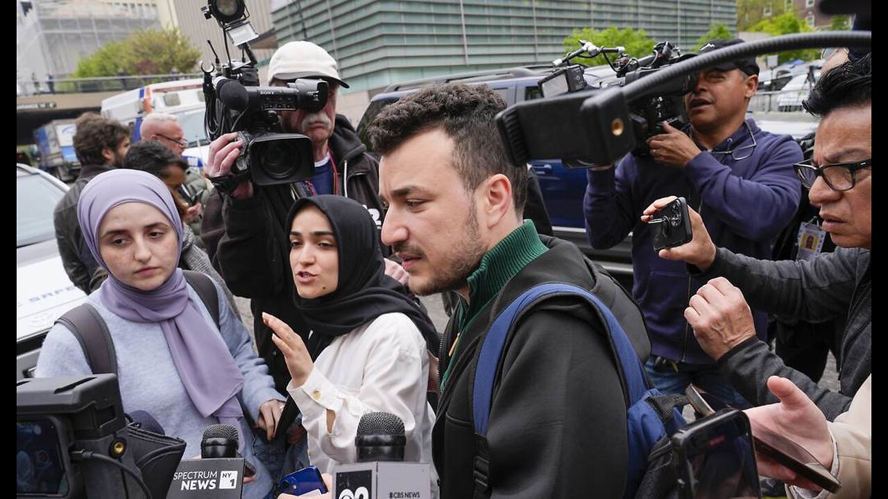 DHS Schools CNN Anchors Who Accidentally Stumbled Upon the Fact That Trump