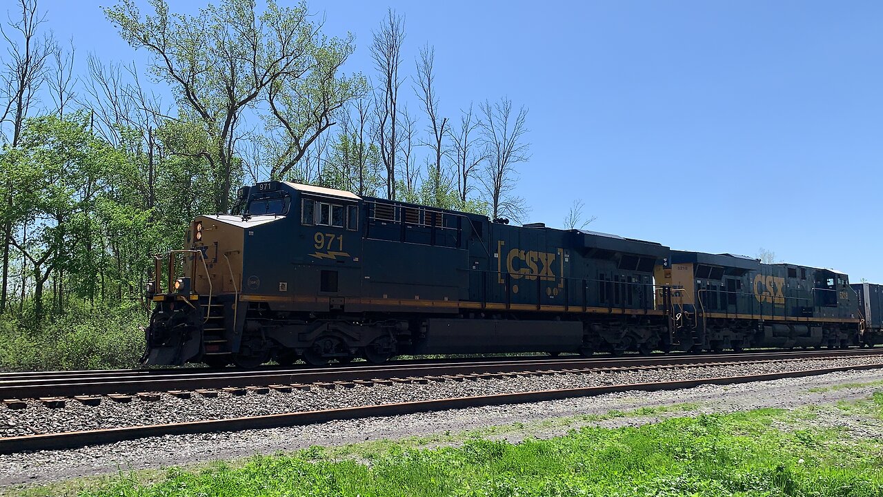 CSX Trains 971 and 5218 roll along