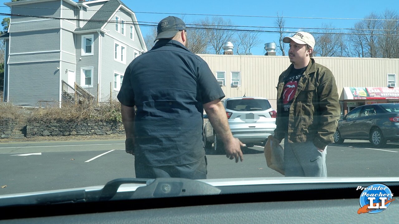  36 y/o invites 13 y/o "girlfriend" to his job for sax (Ansonia CT)