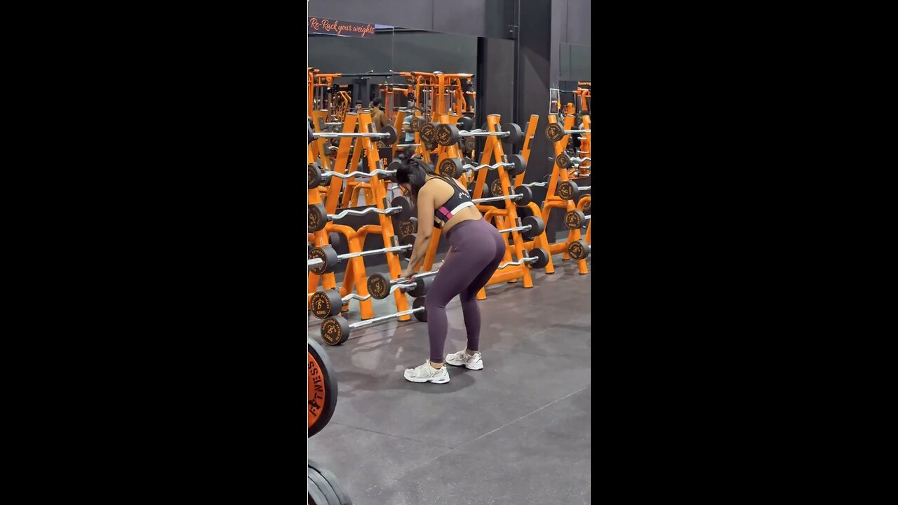 Ripping pants in the gym 😂 #reels #explore #funny