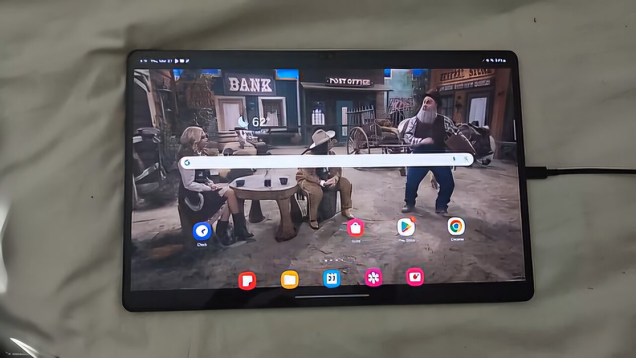 First Look at the Galaxy Tab S8 Ultra – Worth the Hype?