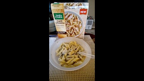 Eating Healthy Choice Café Steamers Chicken Alfredo, Dbn, MI, 3/20/25