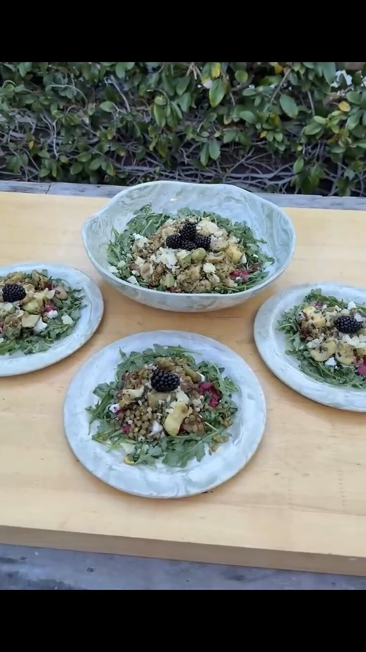 MAKING HOMEMADE ORGANIC SALAD🥗🥒🧀👨‍🍳📸DIRECT FROM THE GARDER🥬🫐🫛🍈💫