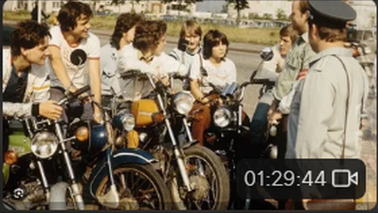 Wer weiß noch was normal ist? #staatenlos.info Heimat ist ein Paradies!