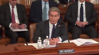 Crowd STUNNED After Dem Rep Embarrasses Herself