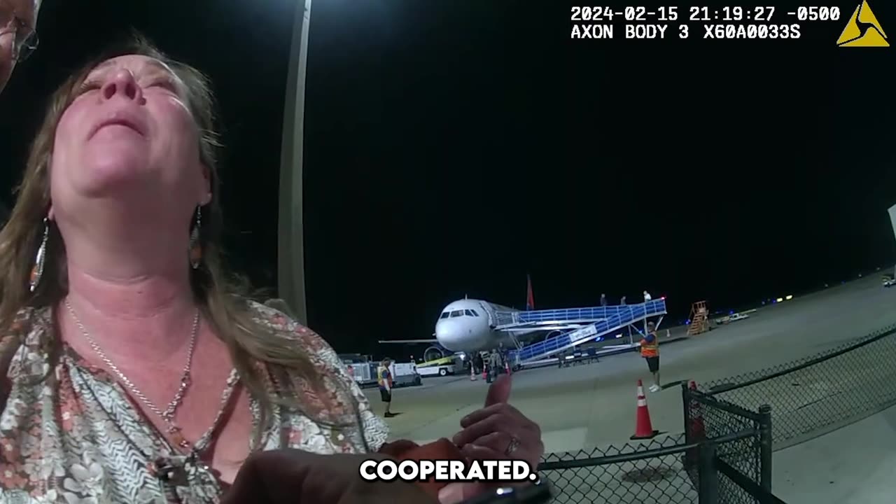 From Drinks to Disaster: Passenger Kicked Off Plane