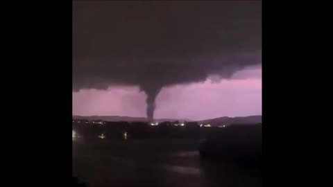 Viewer Video Of Somerset Tornado Plus The Aftermath