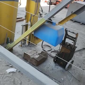 DEAD IN THE WATER!!! #ourtruckinglife #reallifetruckers #truckdriver #trucking #atruckerslife