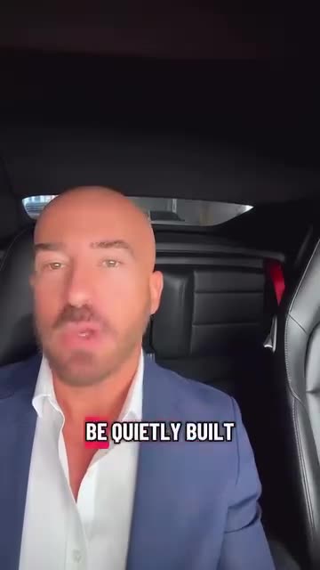 They want your eyes 👀