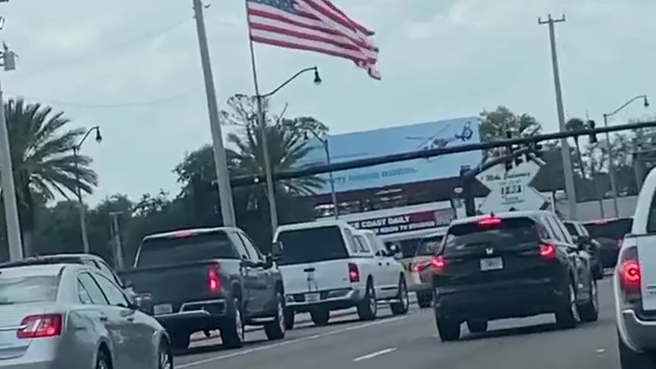 Highlighting Massive American Flag in Cocoa, Florida! Patriotic Vibes at 520 & US1 for Flag Day