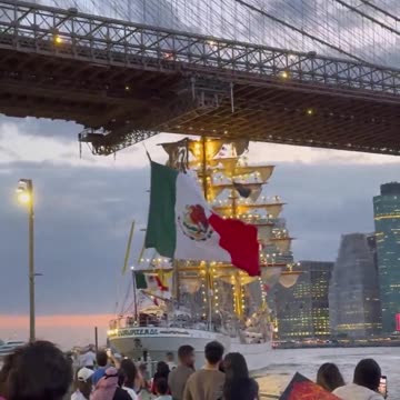 2025-05 mexican invasion brooklyn bridge