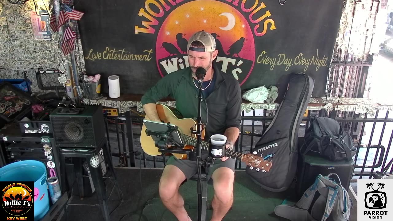 LIVE Music Everyday!