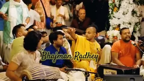 Bhaj man radhe radhe radhe govinda