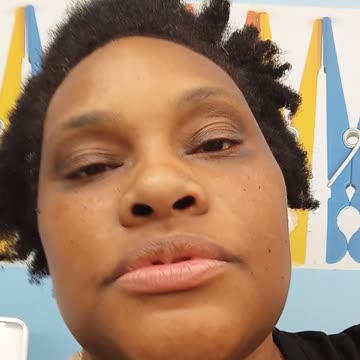 Pool time therapy 🎶🎵