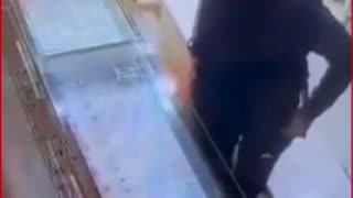 Ghaziabad Horror: Masked Robber Throws Chilli Powder, Stabs Jeweller to Death — Son Captures Accused