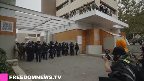 🚨 JUST IN: Leftist rioter SHOVES a DHS agent and INSTANTLY gets arrested