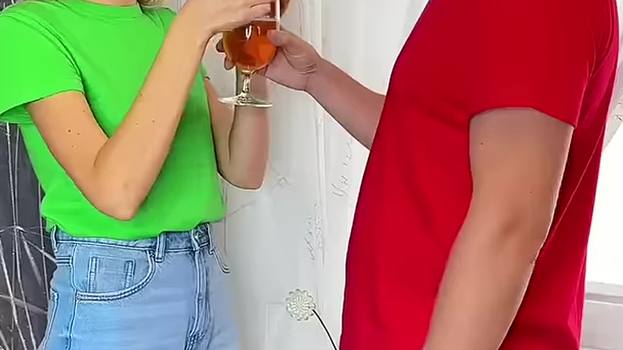 Life Hack How To Make Apple Juice Easily 🍎🍎
