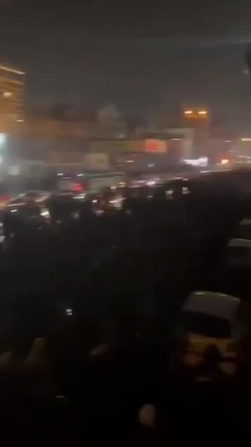 Tehran at night 🇮🇷