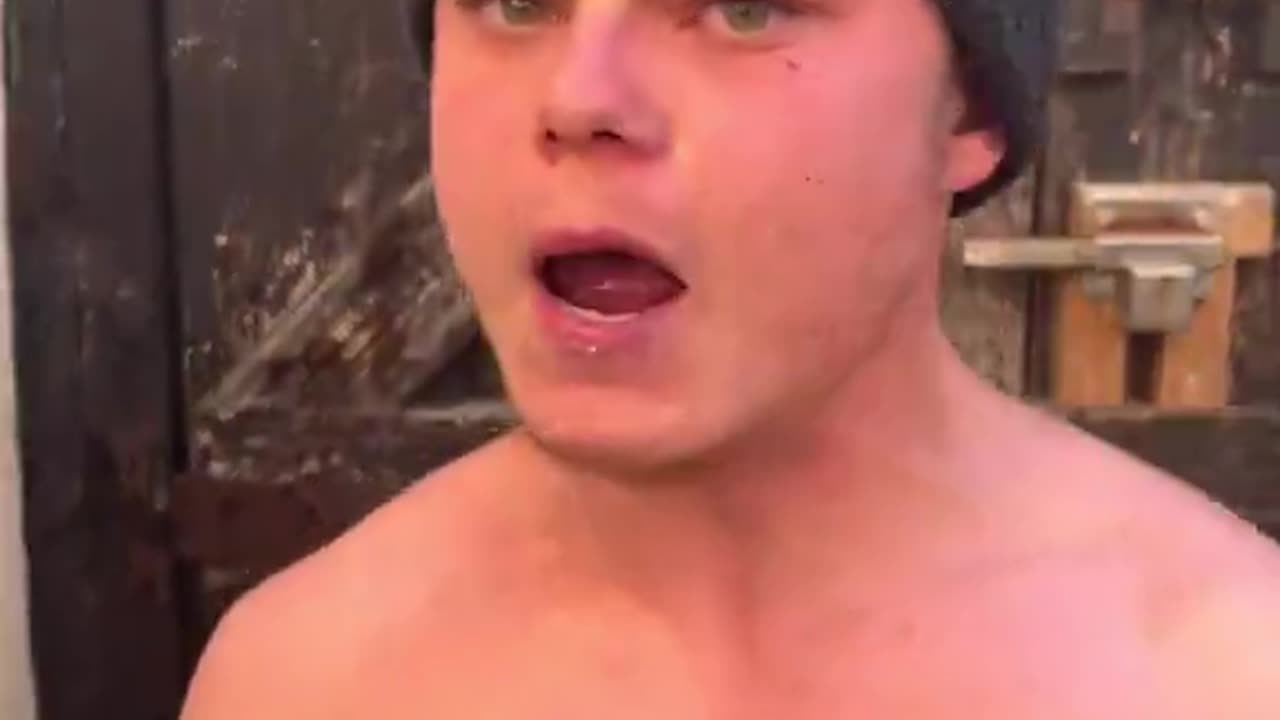 Vinegar can stop infections: I’m in f$cking tears 😂😂😂😂😂