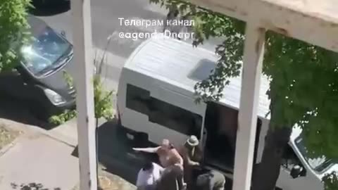 "PEOPLE! PLEASE! NO!"