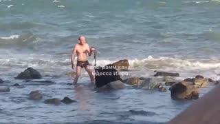 ⚠️🌊 Ukraine Russia War | Man Attempts to Drag Sea Mine on Odessa Shore | RCF