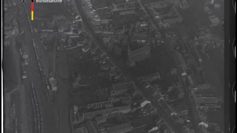 BArch_BSL_27163_1R_Im_Infanterieflugzeug_ueber_Laon_und_dem_Chemin_des_Dames_(1918)