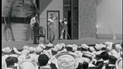 BOB HOPE SHOW; BLIMP LANDING,... - BOB HOPE SHOW; BLIMP LANDING, GUANTANAMO BAY, CUBA - 428-npc-1616