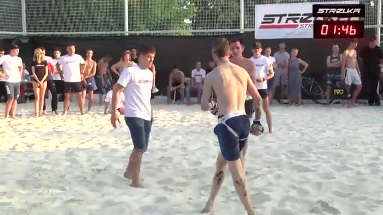IRISH fighter vs Russian fighter on the sand !!