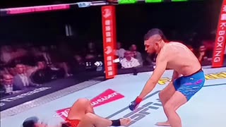 Johnny stuns the crowd