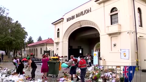 Australian authorities say IEDs failed to detonate in Bondi shooting