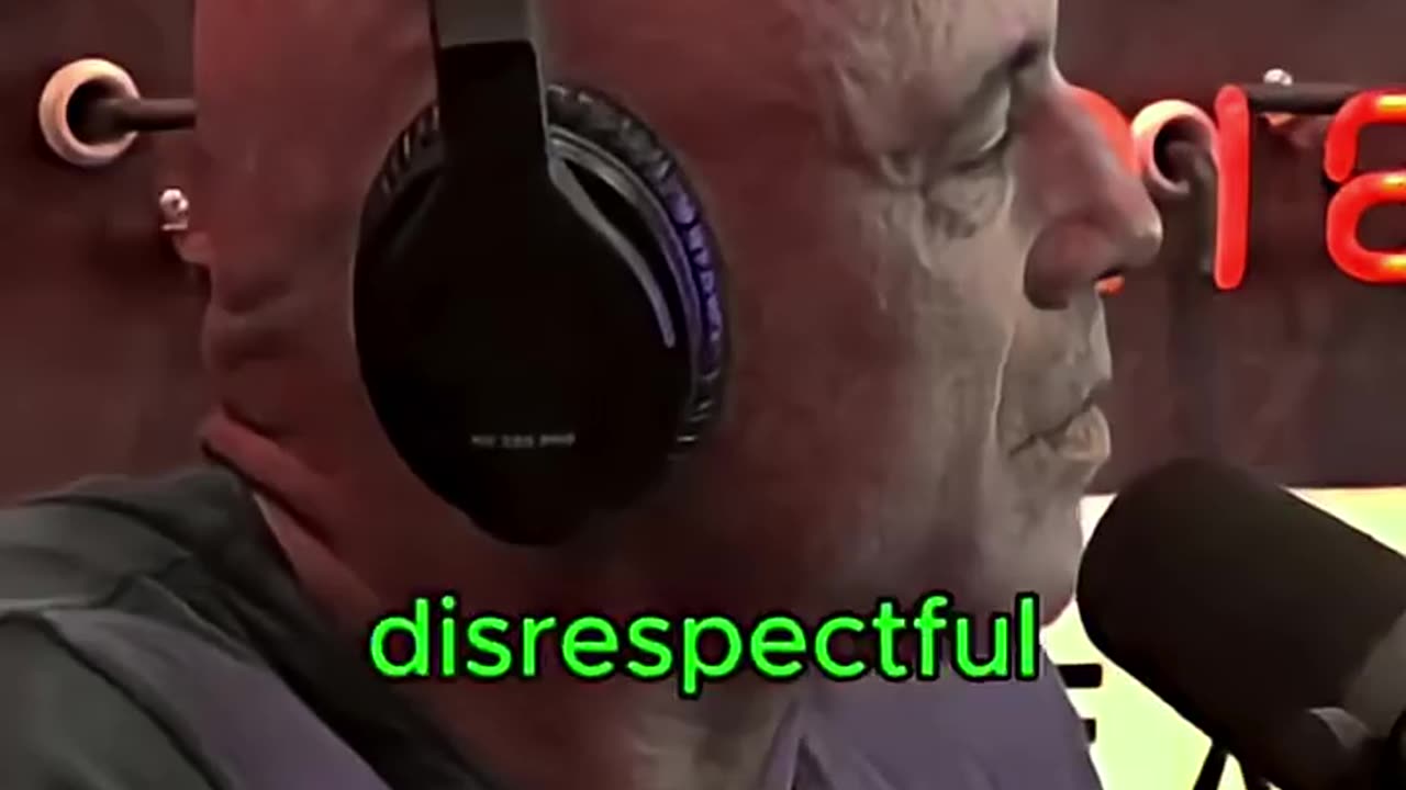 JOE ROGAN reacts to BEN SHAPIRO Getting threatened on Tv