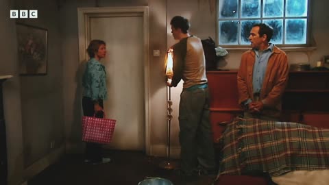 When your mum dad visit your first flat