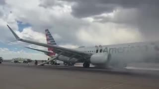 R A W S A L E R T S - 🚨#BREAKING： Watch as People evacuate from a American Airlines jet AIRPLANE