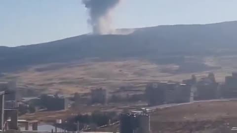 BREAKING: 🇮🇱🇱🇧 Israel is massively bombing Lebanon