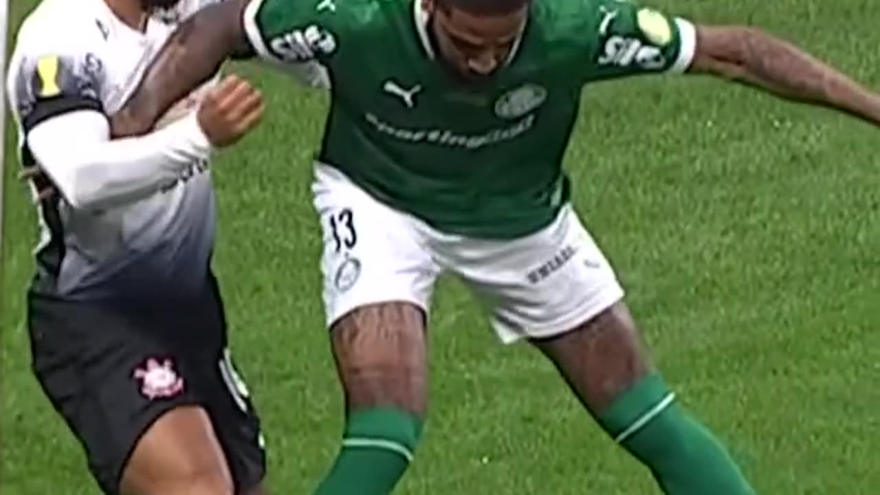 Memphis put on a show in the Campeonato Paulista final