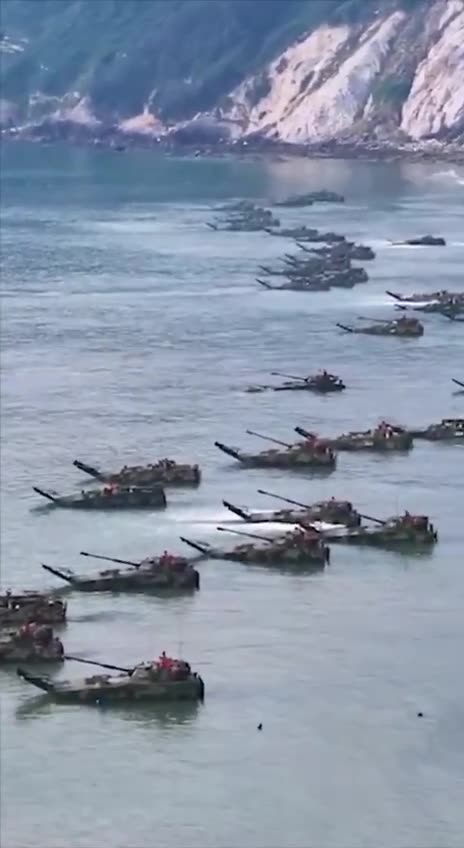 The Chinese military in naval crossing training