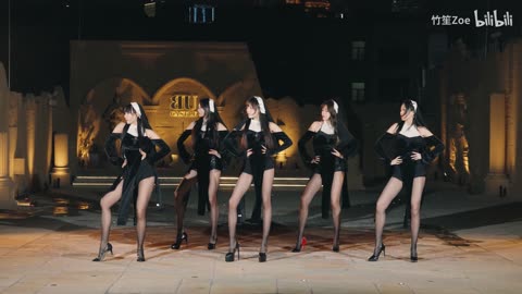 Korean girl sexy dancing in livestreaming 🩰