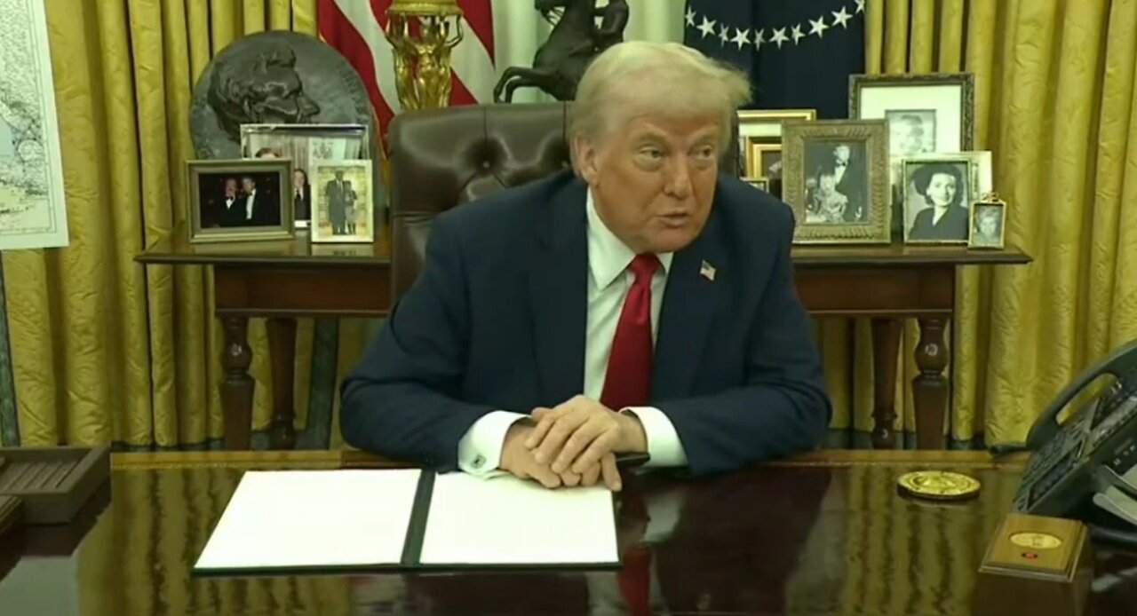 Trump: I'd Love To Run Against Obama For A 3rd Term