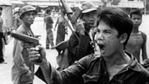 1970 Pourquoi les Khmers rouges ont-ils exterminé leur propre peuple ?