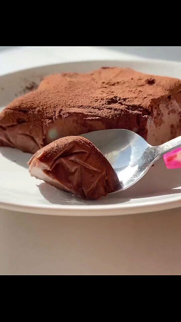 Chocolate and banana dessert