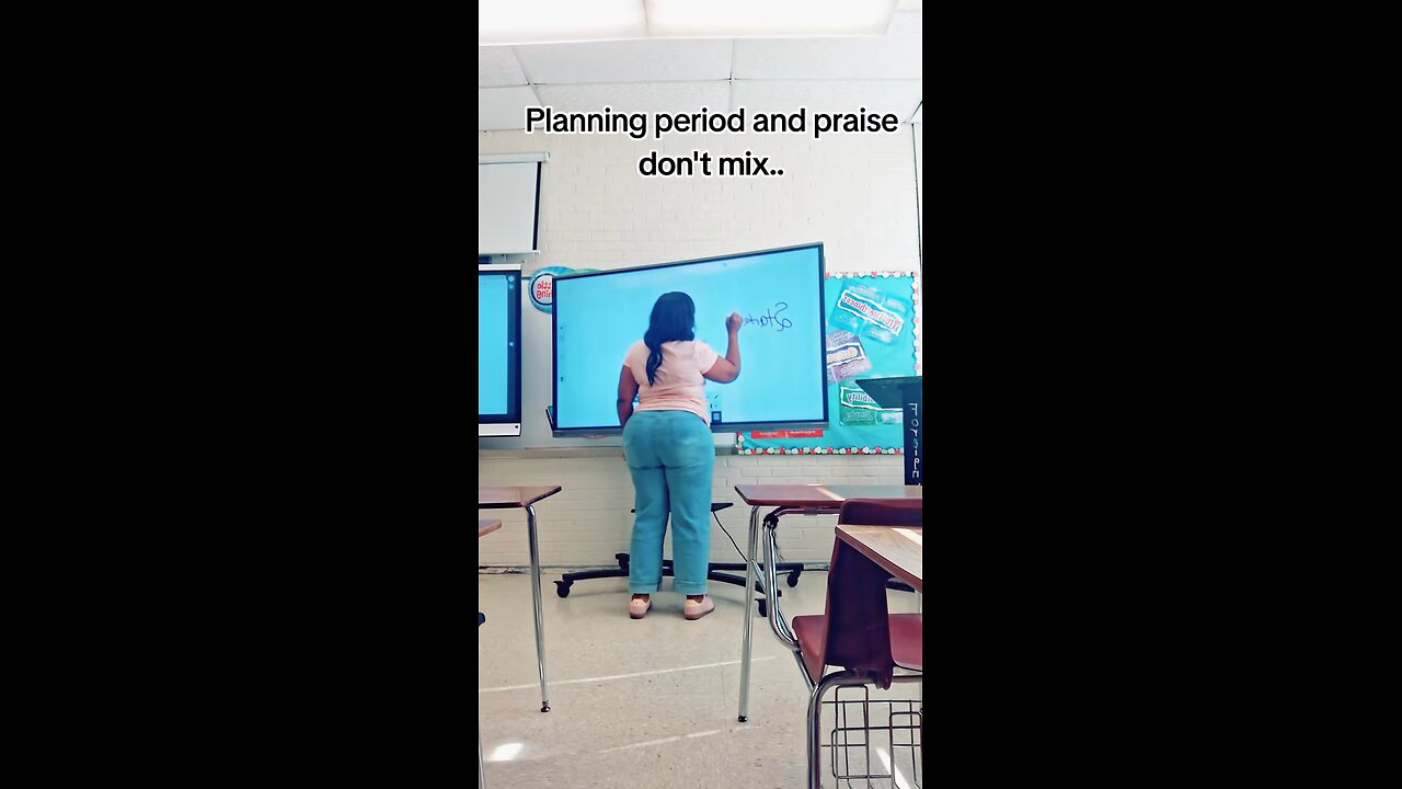 When I think of the goodness of Jesus 💃🏽 #school #praisebreak