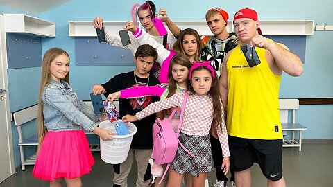 There's an ADMINISTRATOR on campus! 🤯 The teenagers' phones were taken away | Episode 22