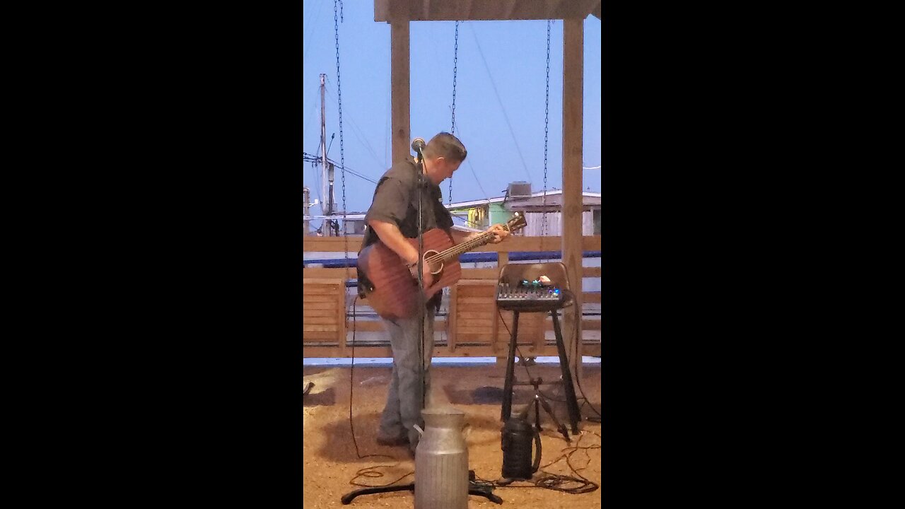 Johnny Kiser, "Crazy Kinda Love"